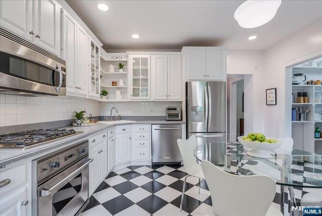 118 Fullerton Avenue, Montclair, NJ 07042
