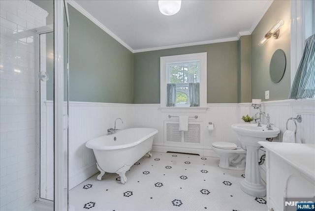 118 Fullerton Avenue, Montclair, NJ 07042