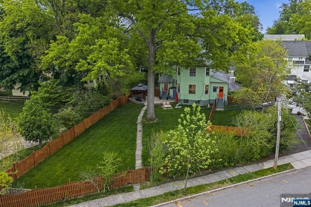 118 Fullerton Avenue, Montclair, NJ 07042