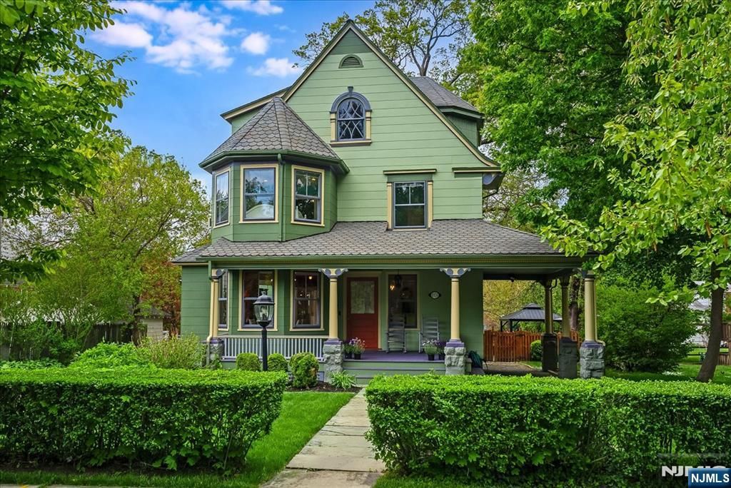 118 Fullerton Avenue, Montclair, NJ 07042