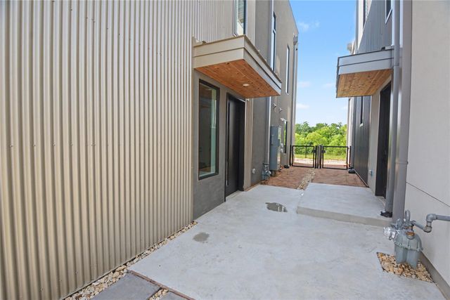 1111 Raiford Road 104, Carrollton, TX 75007