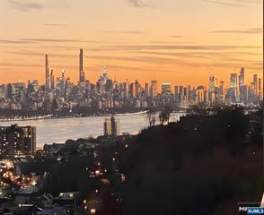 3 Horizon Road #1004, Fort Lee, NJ 07024