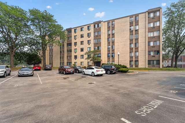 9745 S Karlov Avenue 205, Oak Lawn, IL 60453