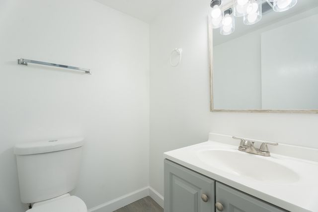 9745 S Karlov Avenue 205, Oak Lawn, IL 60453
