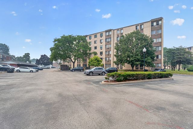 9745 S Karlov Avenue 205, Oak Lawn, IL 60453