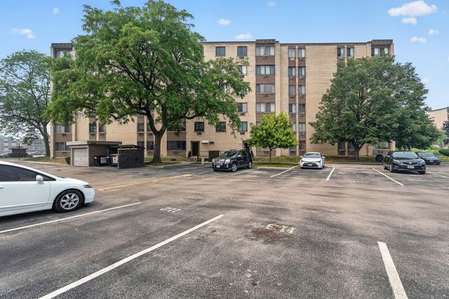 9745 S Karlov Avenue 205, Oak Lawn, IL 60453