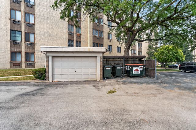9745 S Karlov Avenue 205, Oak Lawn, IL 60453