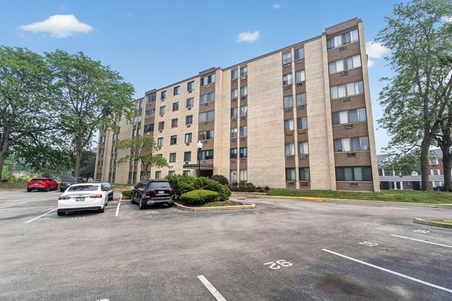 9745 S Karlov Avenue 205, Oak Lawn, IL 60453