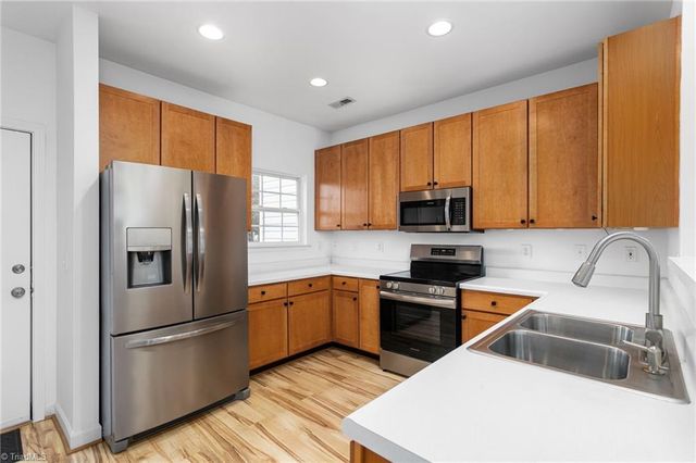 3856 Wayfarer Drive, Greensboro, NC 27410