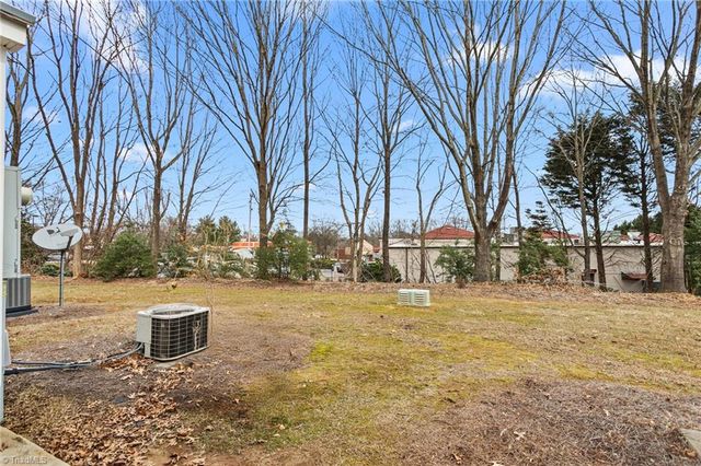 3856 Wayfarer Drive, Greensboro, NC 27410