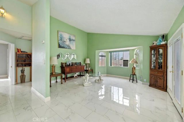 6184 Mandy, San Bernardino, CA 92407