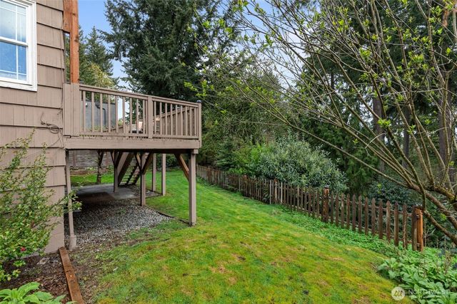 1210 108th Avenue SE, Bellevue, WA 98004