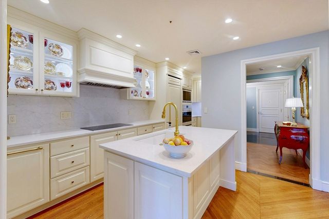300 Boylston St 601, Boston, MA 02116