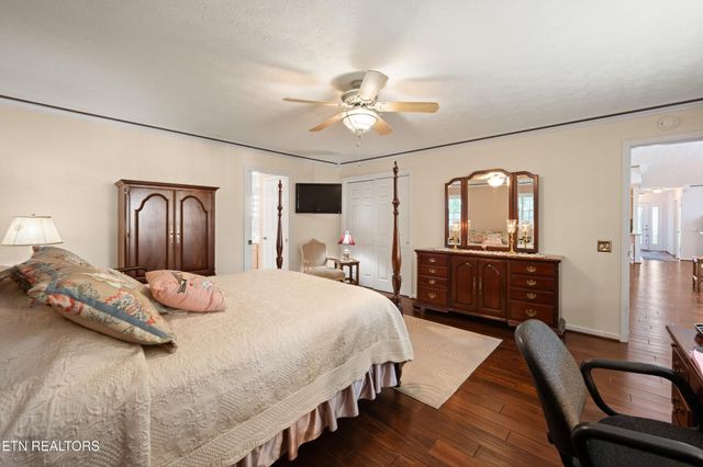229 Hawthorn Loop, Crossville, TN 38555