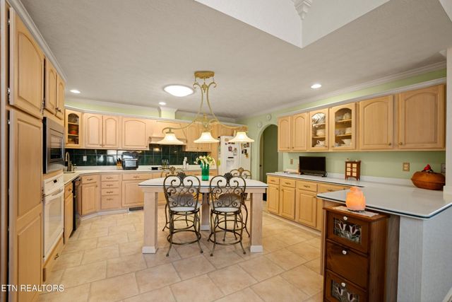 229 Hawthorn Loop, Crossville, TN 38555