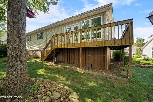 229 Hawthorn Loop, Crossville, TN 38555