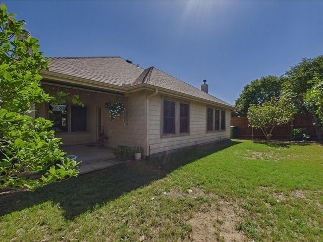 15737 Landing Creek Lane, Fort Worth, TX 76262