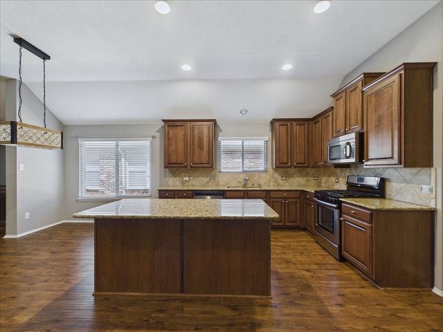 15737 Landing Creek Lane, Fort Worth, TX 76262