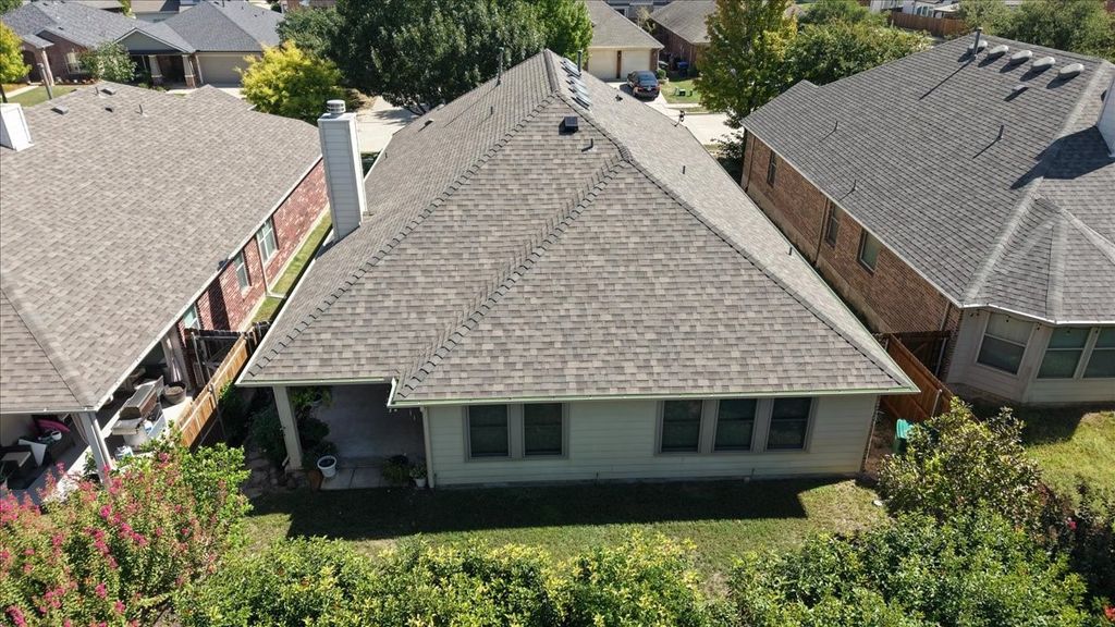 15737 Landing Creek Lane, Fort Worth, TX 76262 — photo 4