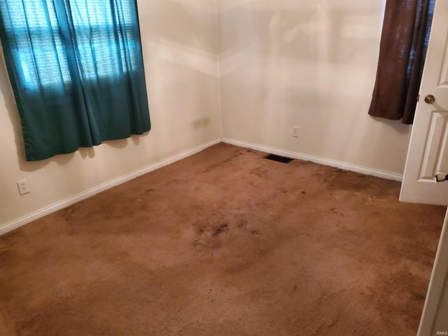 406 W Rogers Street, Osceola, IN 46561