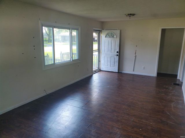 406 W Rogers Street, Osceola, IN 46561