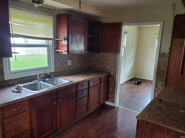 406 W Rogers Street, Osceola, IN 46561