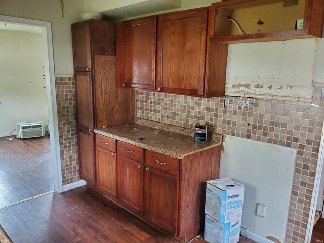 406 W Rogers Street, Osceola, IN 46561