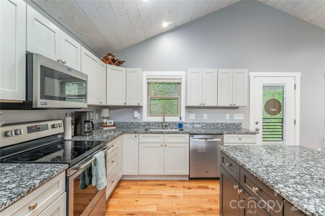 68 Clear View Drive, Mars Hill, NC 28754