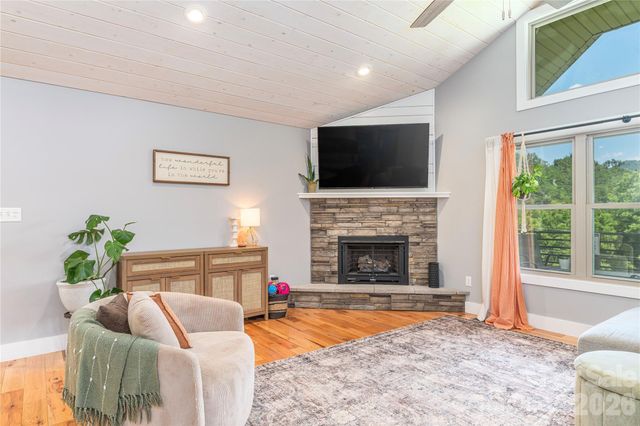 68 Clear View Drive, Mars Hill, NC 28754