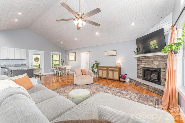 68 Clear View Drive, Mars Hill, NC 28754