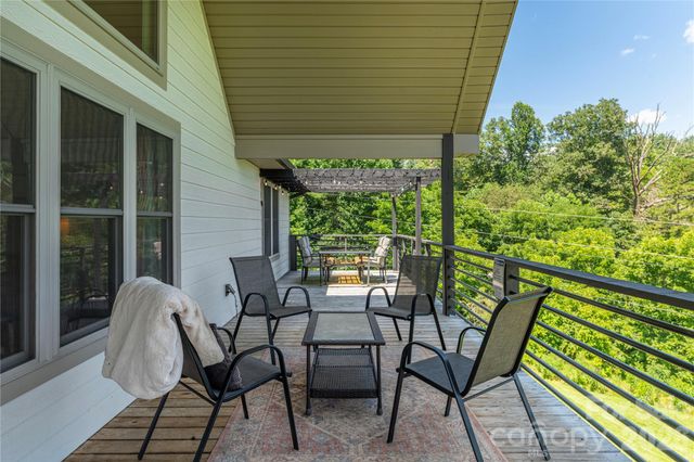 68 Clear View Drive, Mars Hill, NC 28754