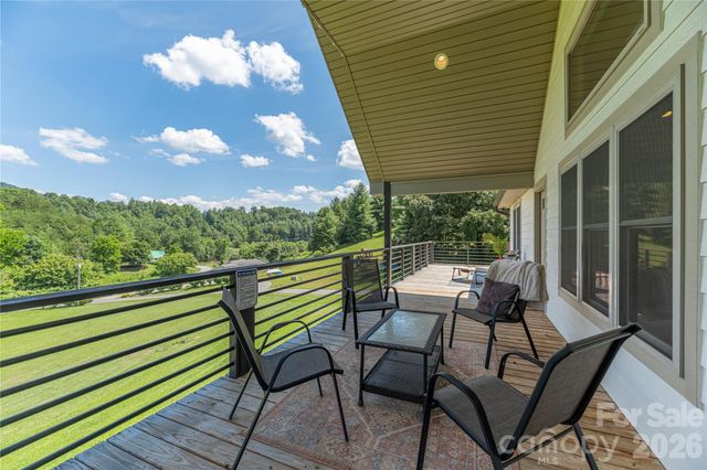 68 Clear View Drive, Mars Hill, NC 28754