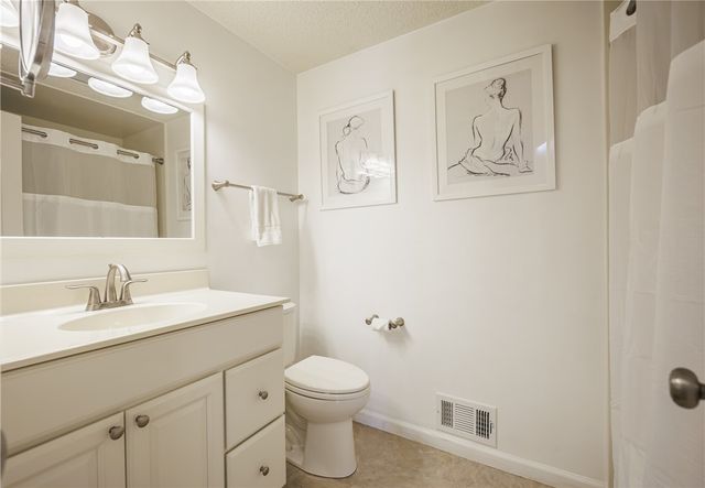 126 Old Well Road, Greece, NY 14626