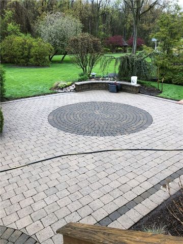 126 Old Well Road, Greece, NY 14626