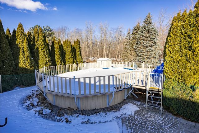 126 Old Well Road, Greece, NY 14626