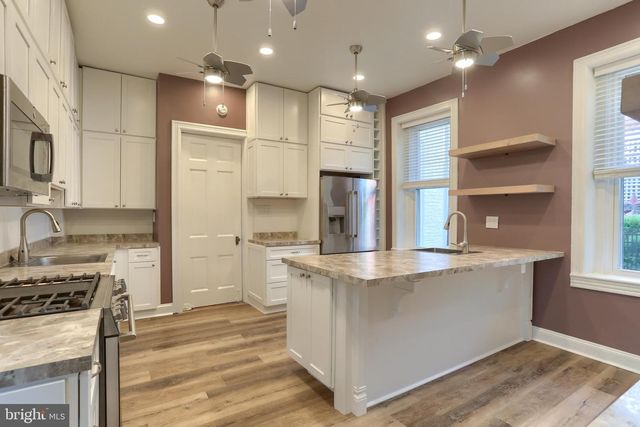 321 E MAIN ST, Annville, PA 17003