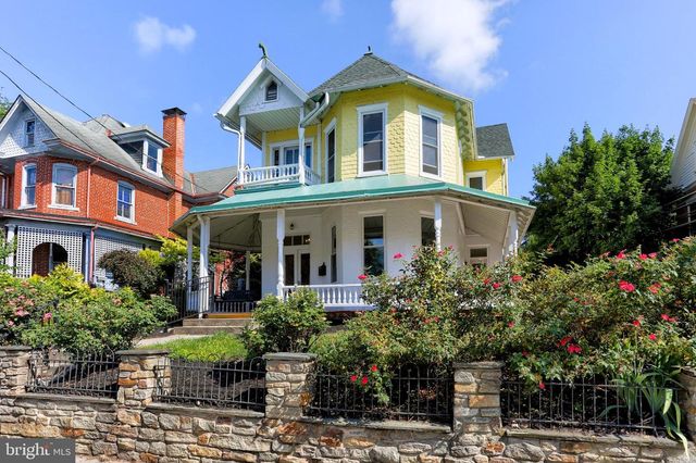 321 E MAIN ST, Annville, PA 17003