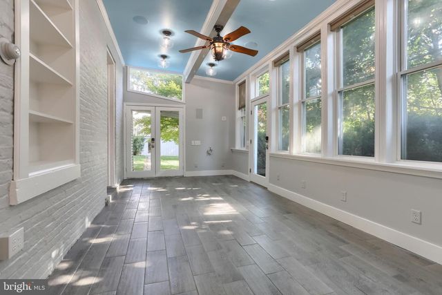 321 E MAIN ST, Annville, PA 17003