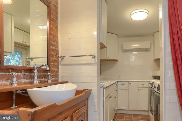 321 E MAIN ST, Annville, PA 17003