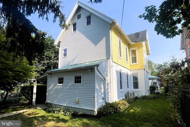 321 E MAIN ST, Annville, PA 17003