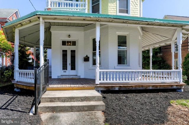 321 E MAIN ST, Annville, PA 17003
