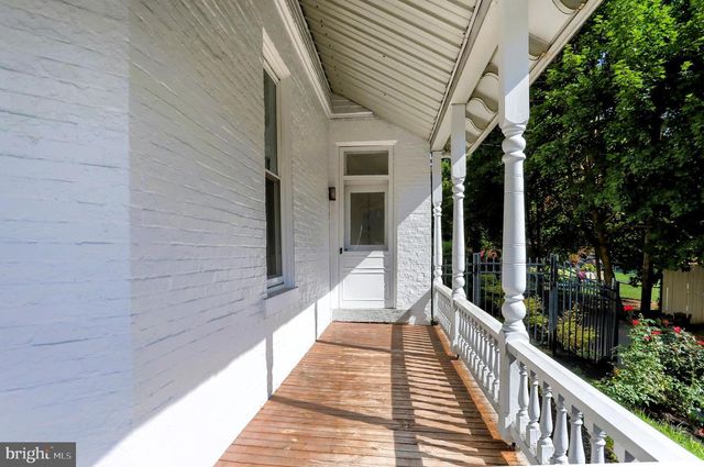 321 E MAIN ST, Annville, PA 17003