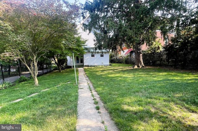 321 E MAIN ST, Annville, PA 17003