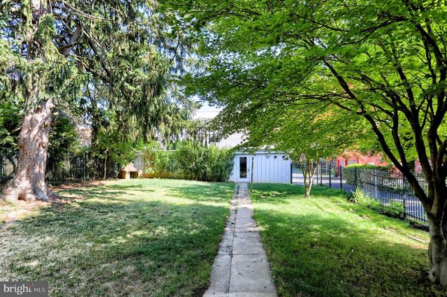 321 E MAIN ST, Annville, PA 17003