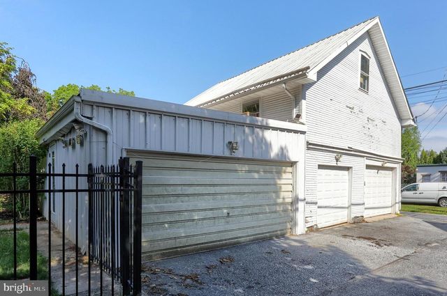 321 E MAIN ST, Annville, PA 17003