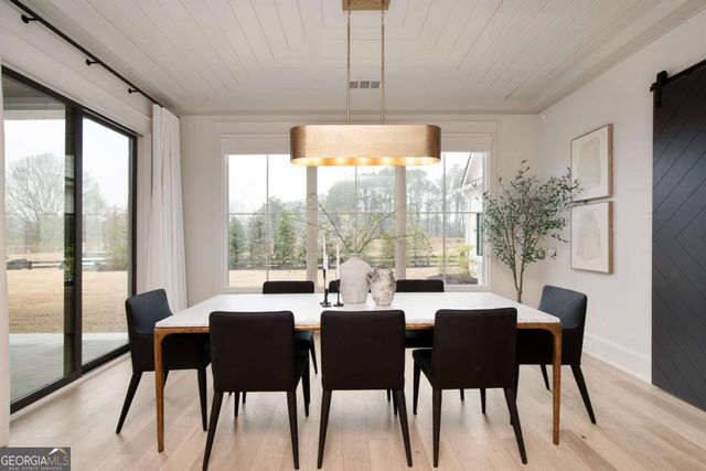 180 Heatherton Lane, Milton, GA 30009