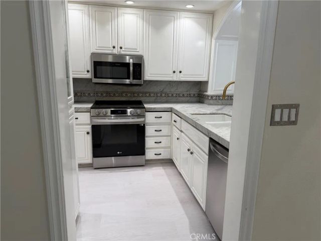 2253 Martin, Irvine, CA 92612