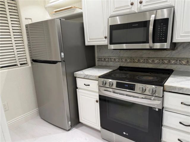 2253 Martin, Irvine, CA 92612
