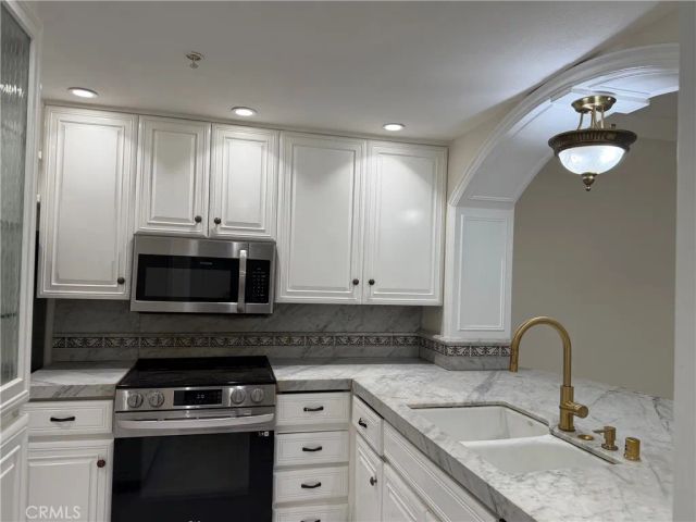 2253 Martin, Irvine, CA 92612