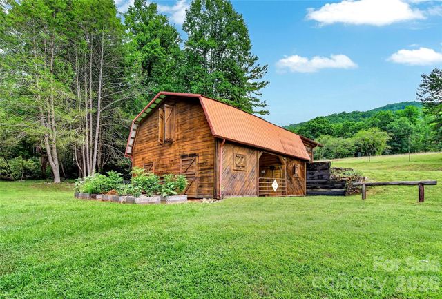 664 Paxton Creek Road, Marion, NC 28752